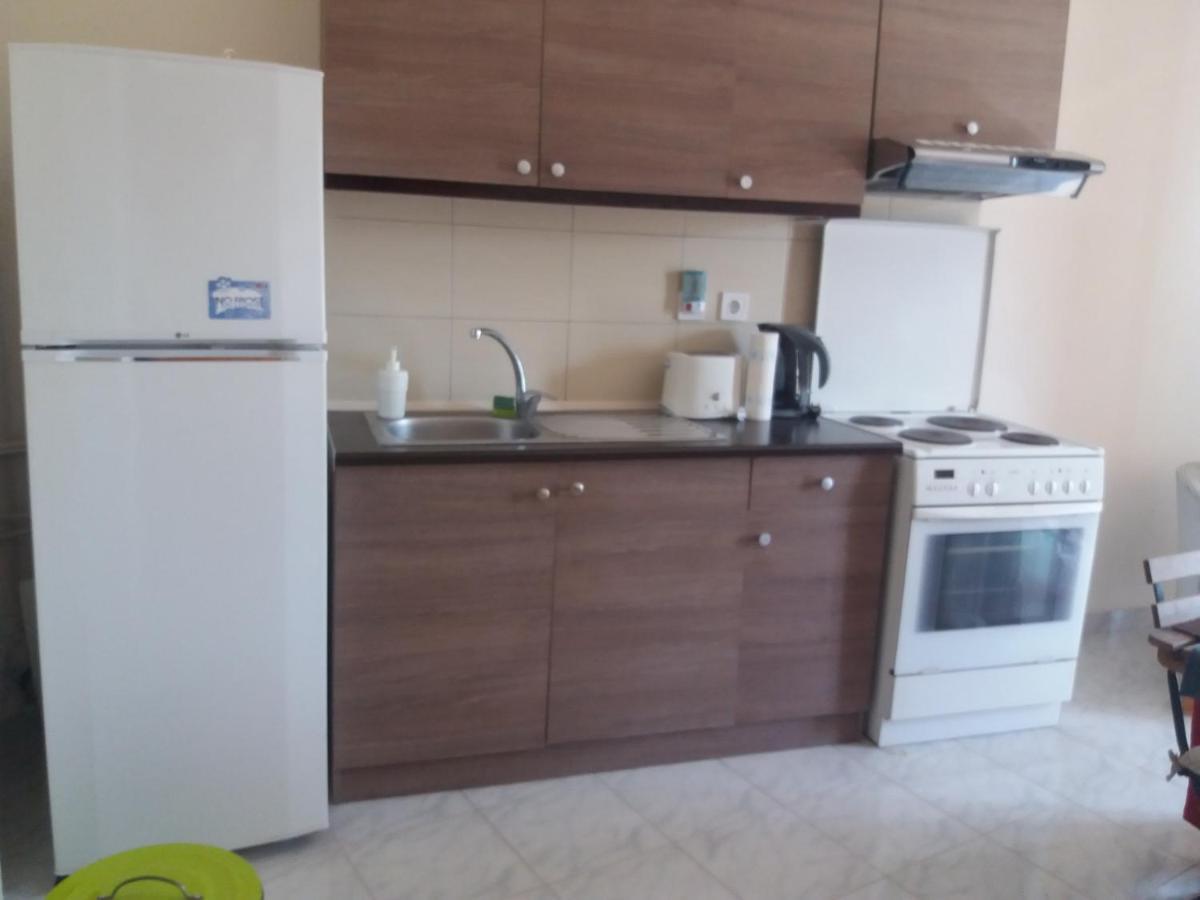 Forest & Sea Apartment Poros Town Exterior photo
